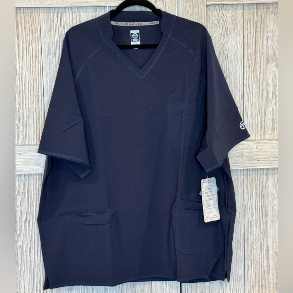 Essential Threads Men’s Navy Blue V-Neck Scrub Top NWT sz XXXL